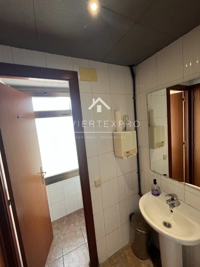 Business premises for transfer in Carrer de la Unió, imagen 10