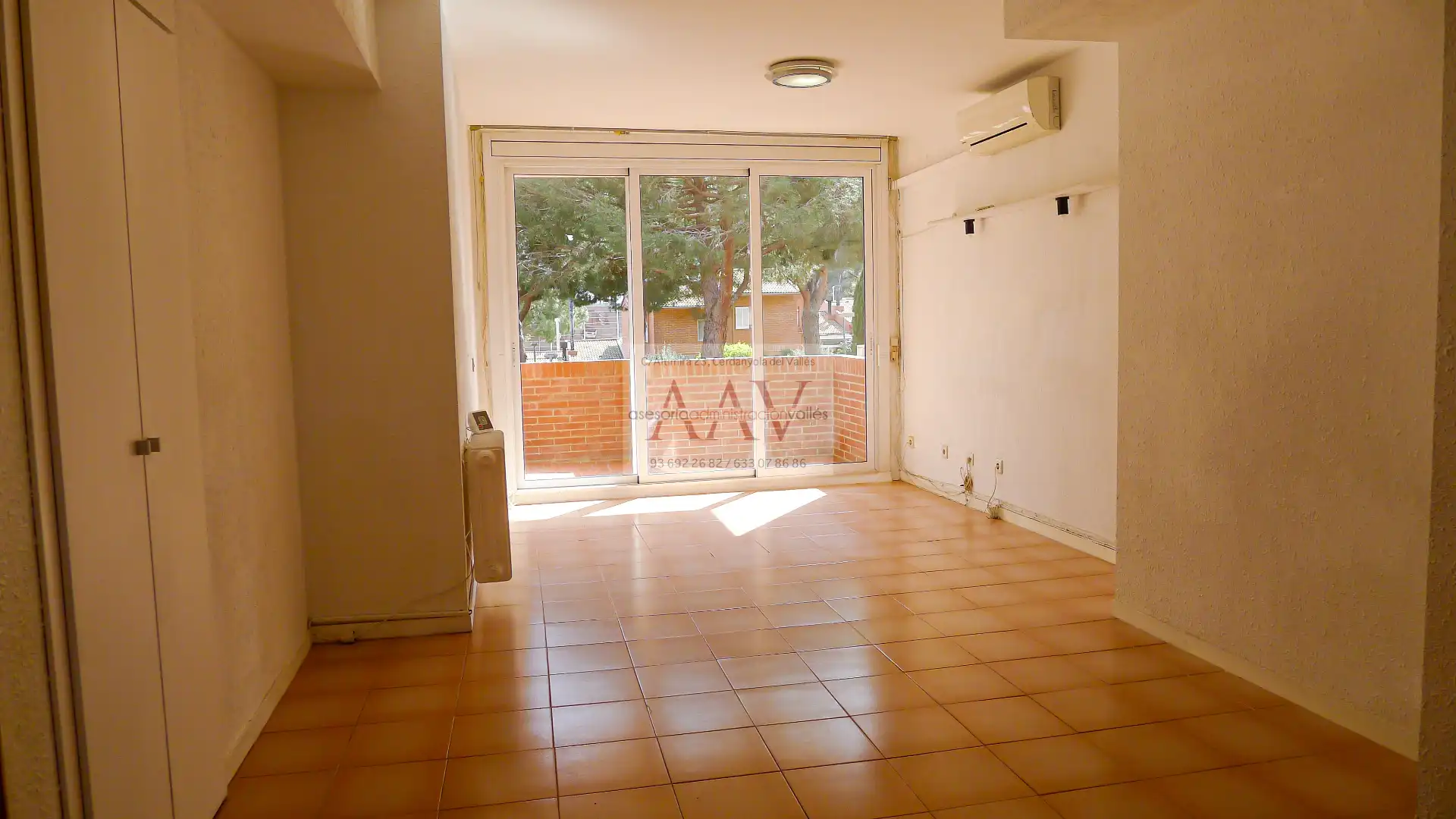 Maisonette zum Verkauf in Matadepera mit Klimaanlage, Heizung und Privatgarten
