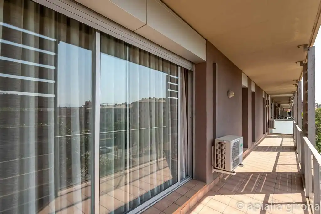 Piso con ascensor en venta en Eixample Sud – Migdia, imagen 2
