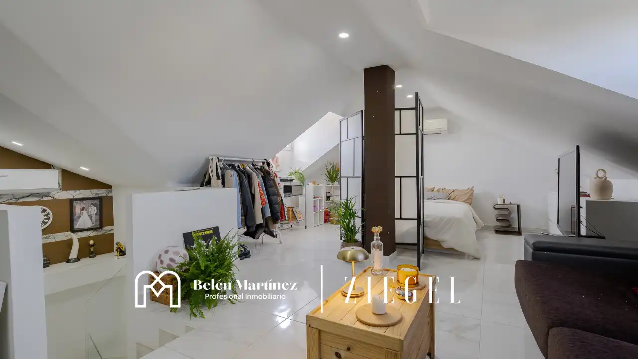 Habitación de Casa o chalet en venta en Urbanizaciones