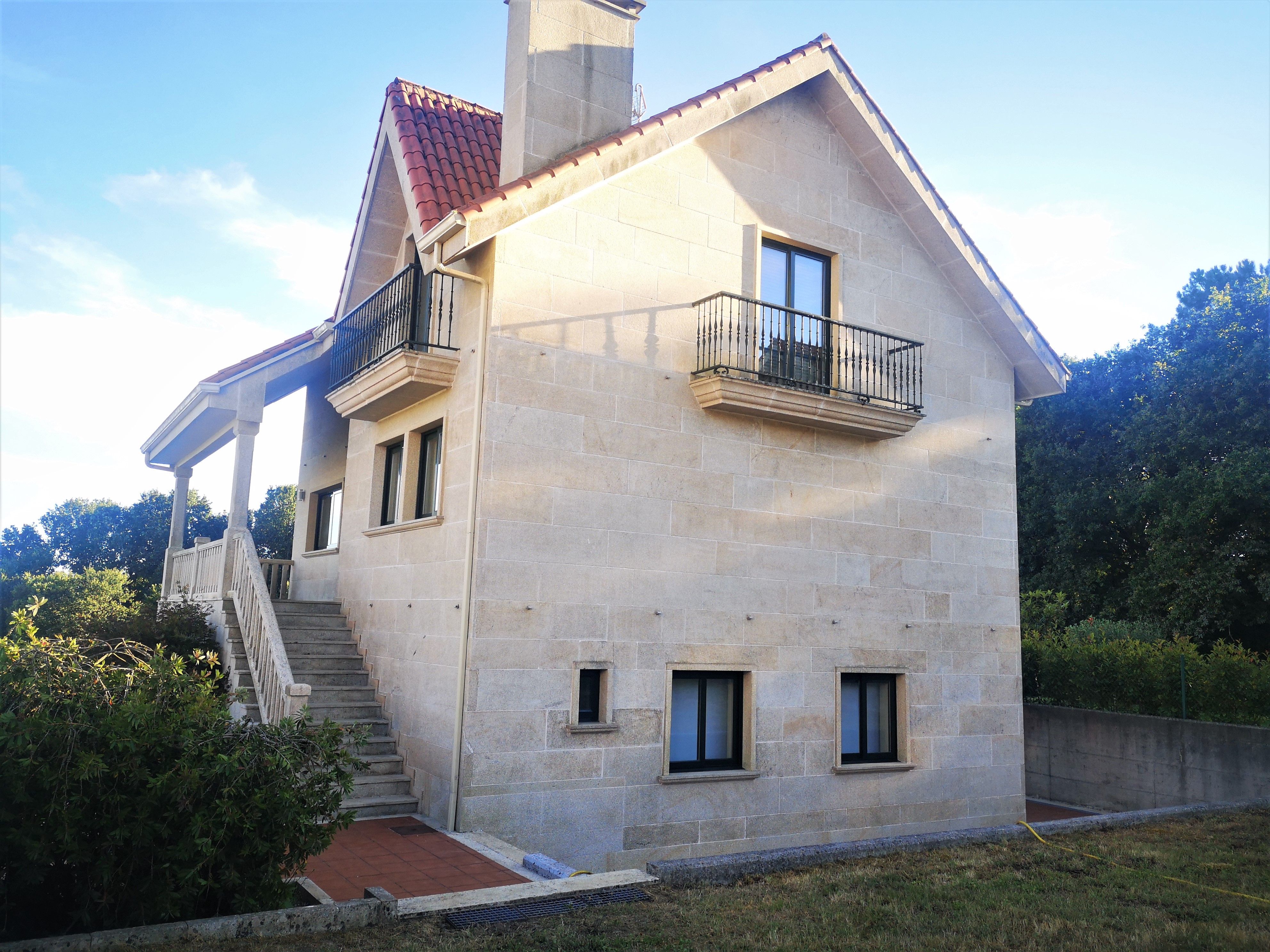 Exterior view of House or chalet for sale in Teo  with Heating, Private garden and Parquet flooring