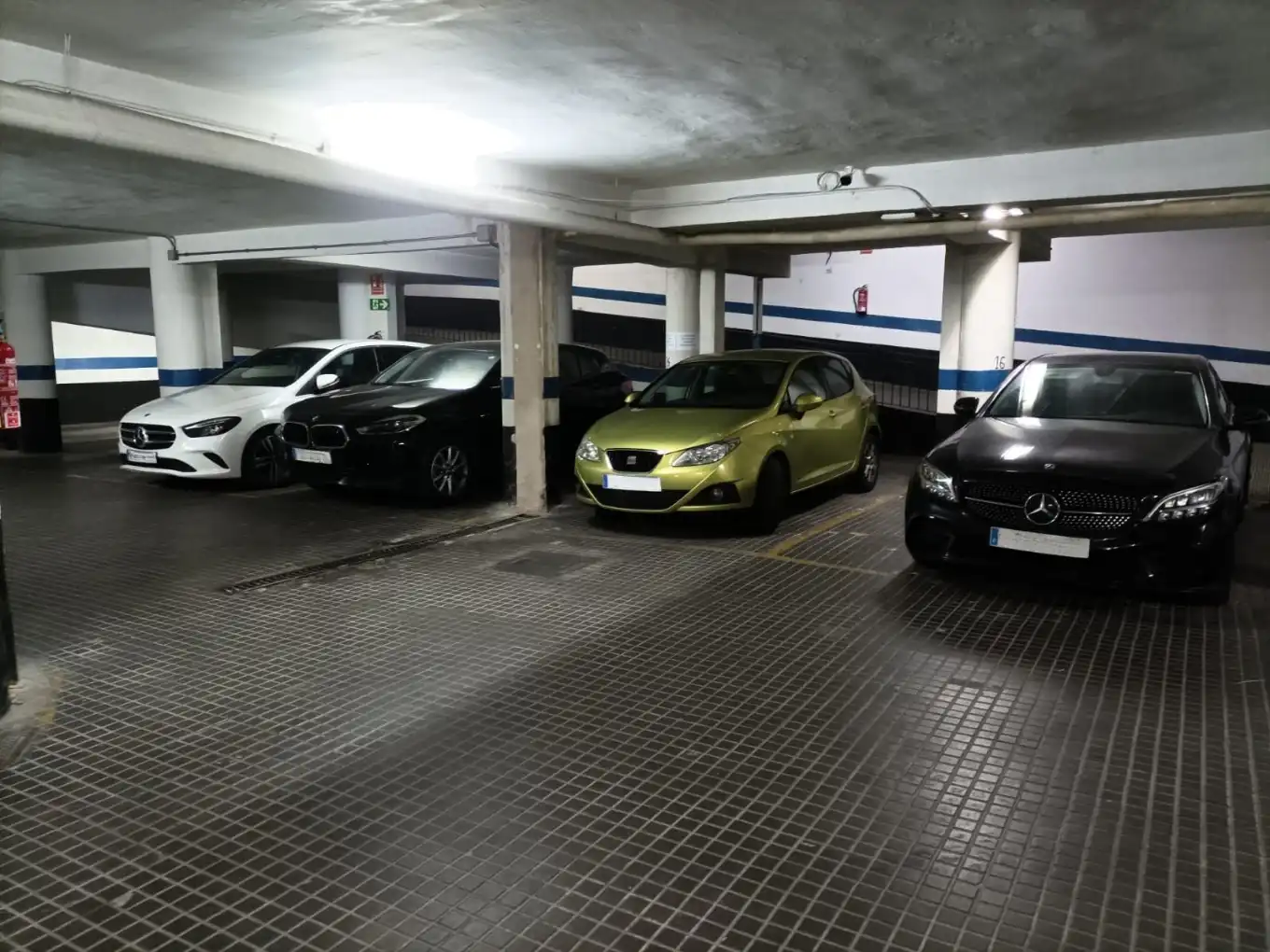 Parking de Garaje de alquiler en Madrid con Alarma