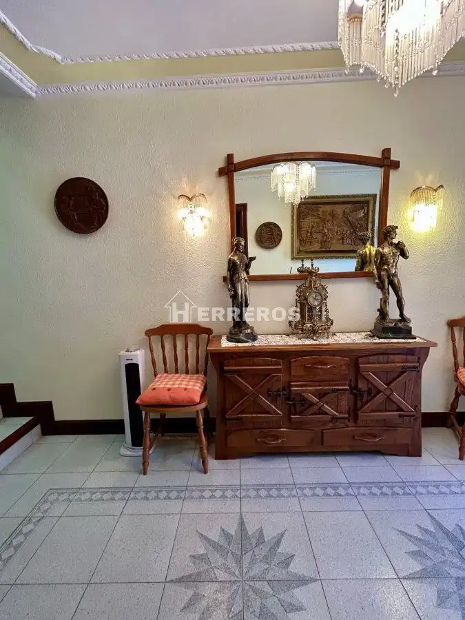 Casa adosada en venta en Baños de Río Tobía con Aire acondicionado, Calefacción y Parquet
