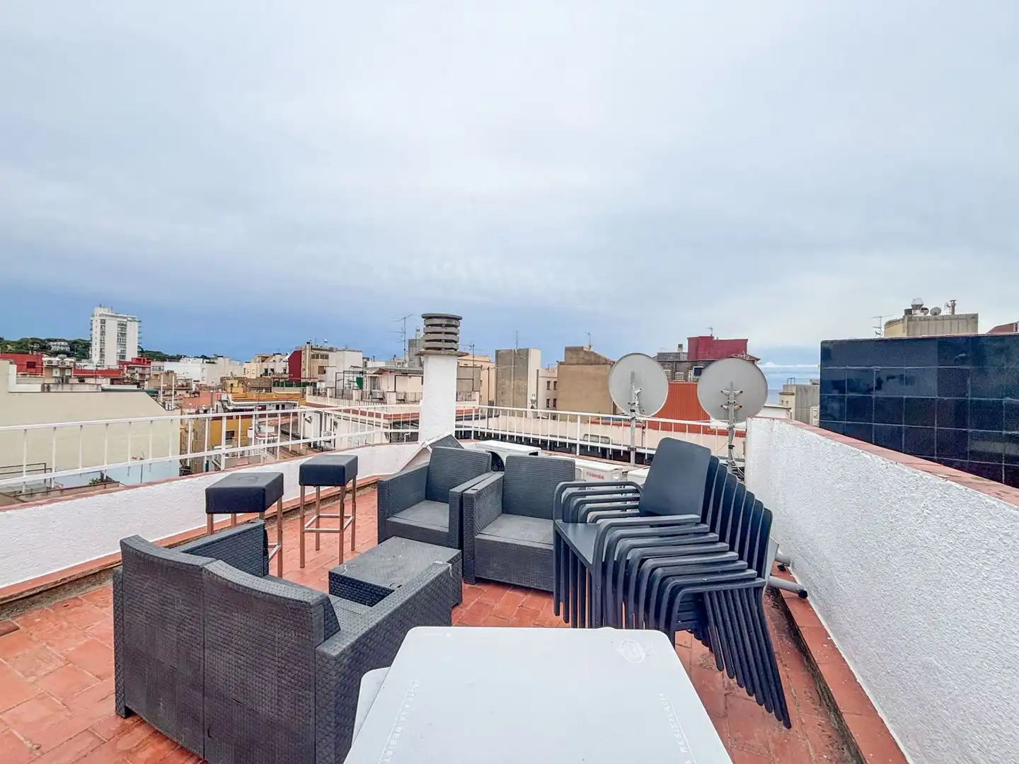 Terrasse von Maisonette zum Verkauf in Lloret de Mar mit Klimaanlage, Heizung und Abstellraum