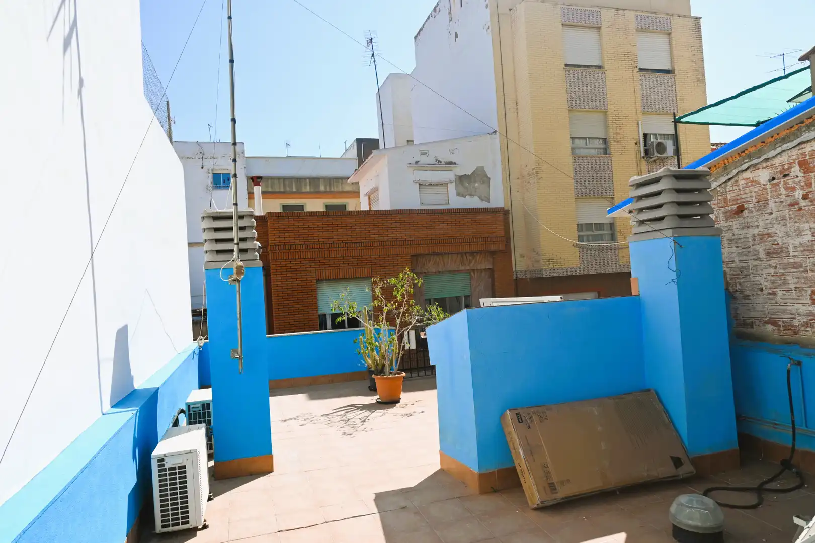 Vista exterior de Casa adosada de alquiler en Sagunto / Sagunt con Aire acondicionado, Calefacción y Terraza