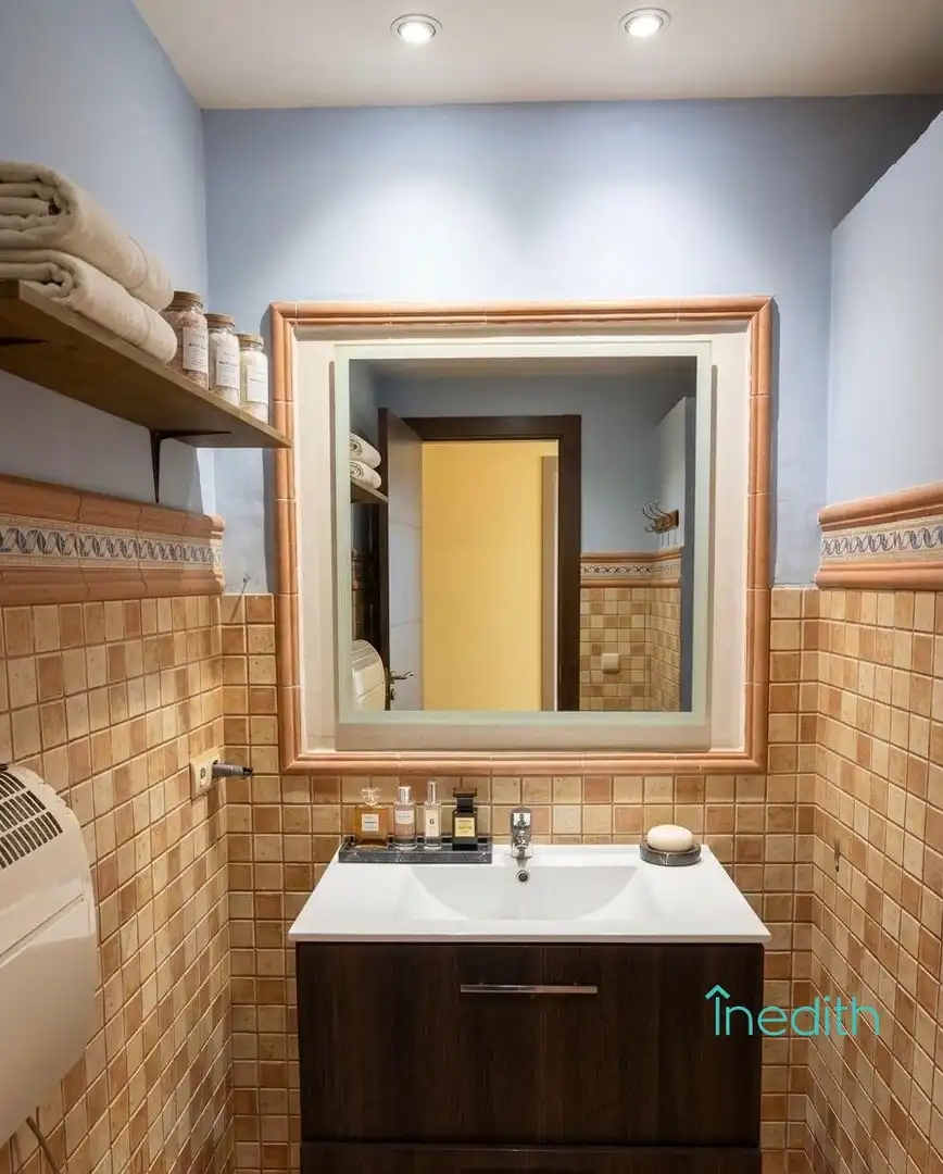 Bathroom of Houses for sale in Castelldefels  with Air Conditioner, Heating and Private garden