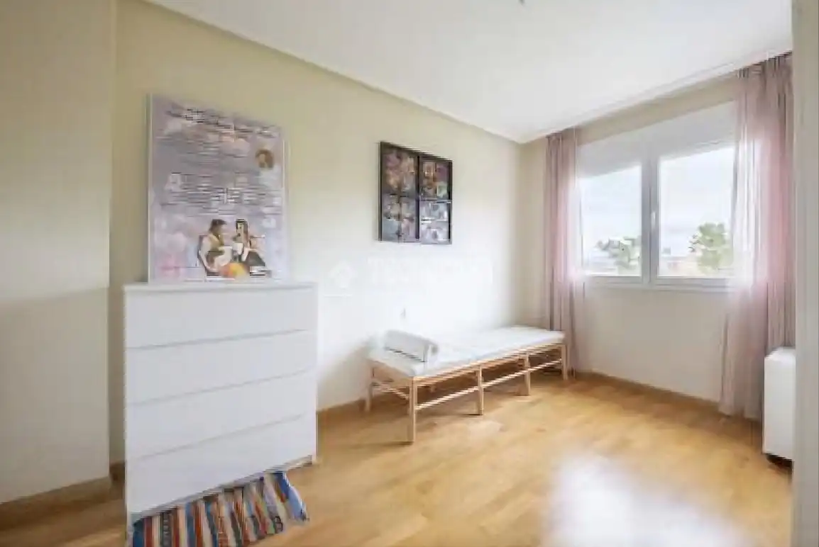 Bedroom of Flat for sale in Las Rozas de Madrid  with Air Conditioner, Heating and Storage room