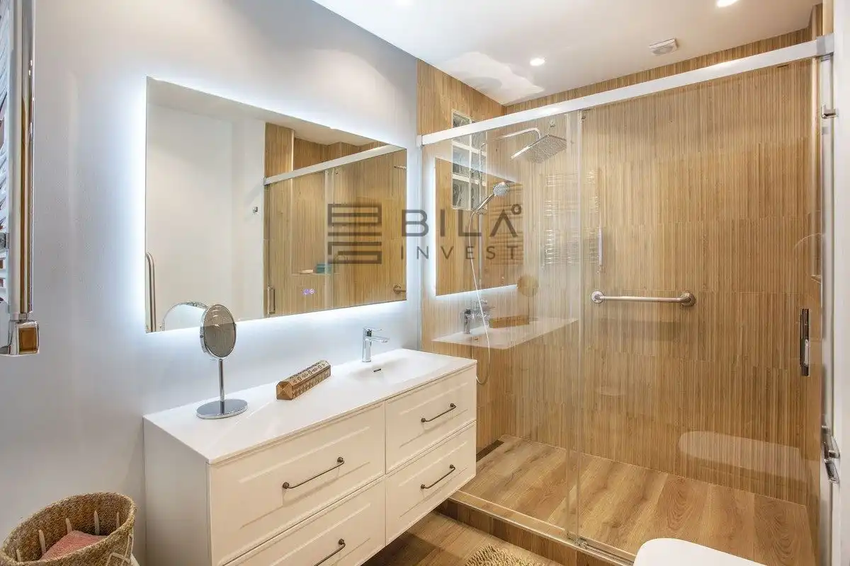 Detached homes for sale in de la Cañada, Rancho Domingo - La Hacienda