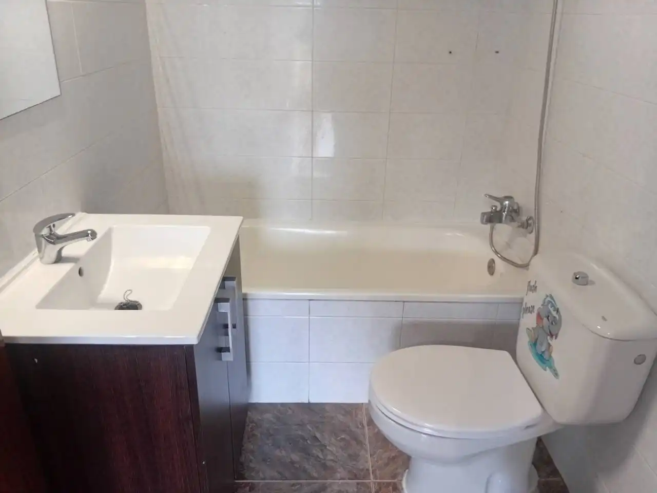 Bathroom of Flat for rent in Nord-est