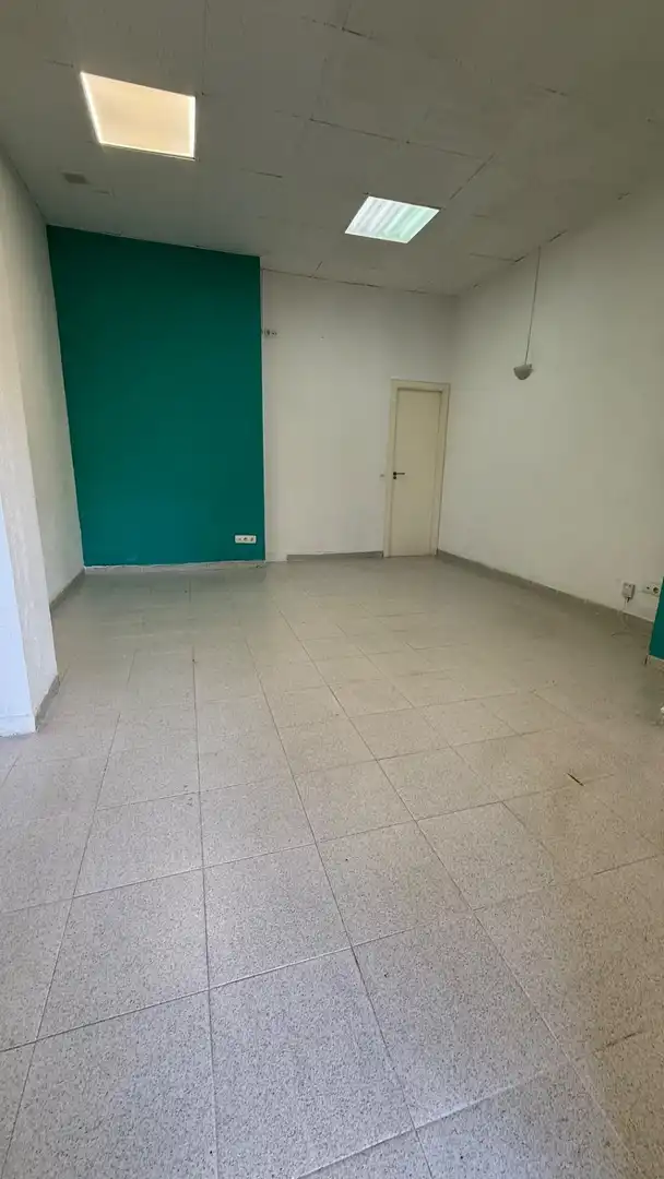 Local comercial en venda a Avenida del Mossèn Jaume Soler, imagen 8