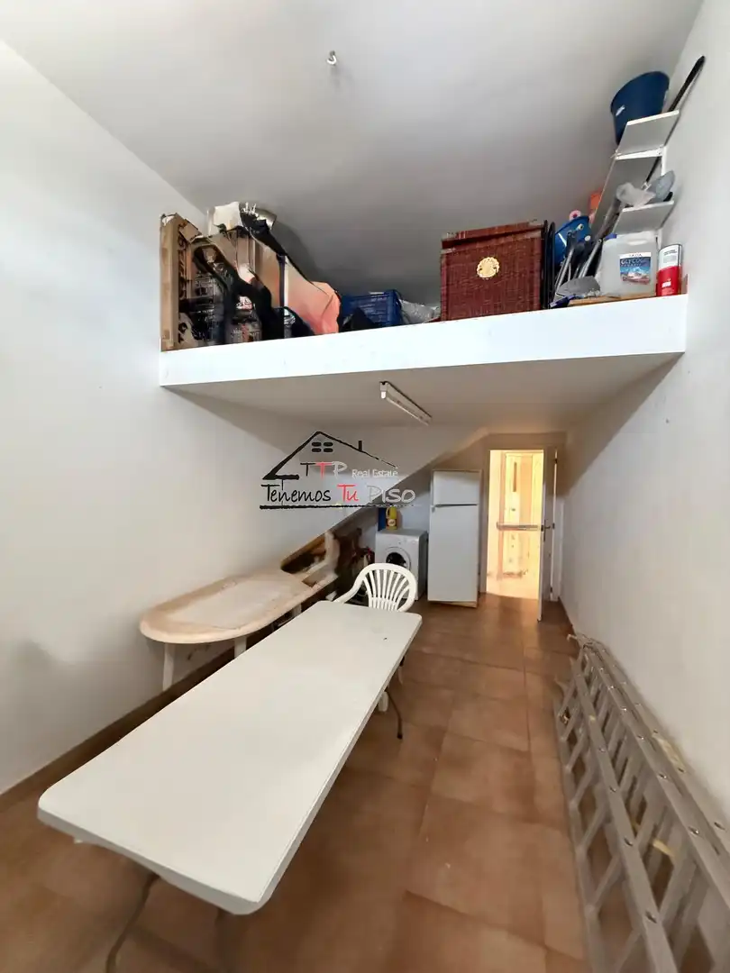 Terraced house with terrace for sale in Calle de Alena 5-7, imagen 16