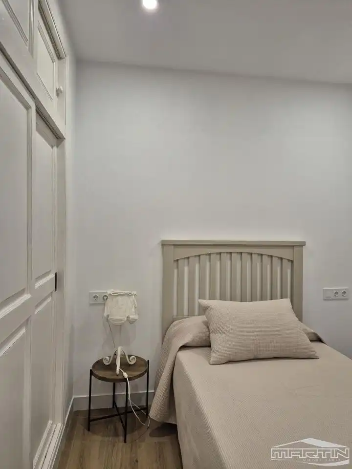 Habitación de Piso de alquiler en Lucena con Aire acondicionado, Terraza y Amueblado