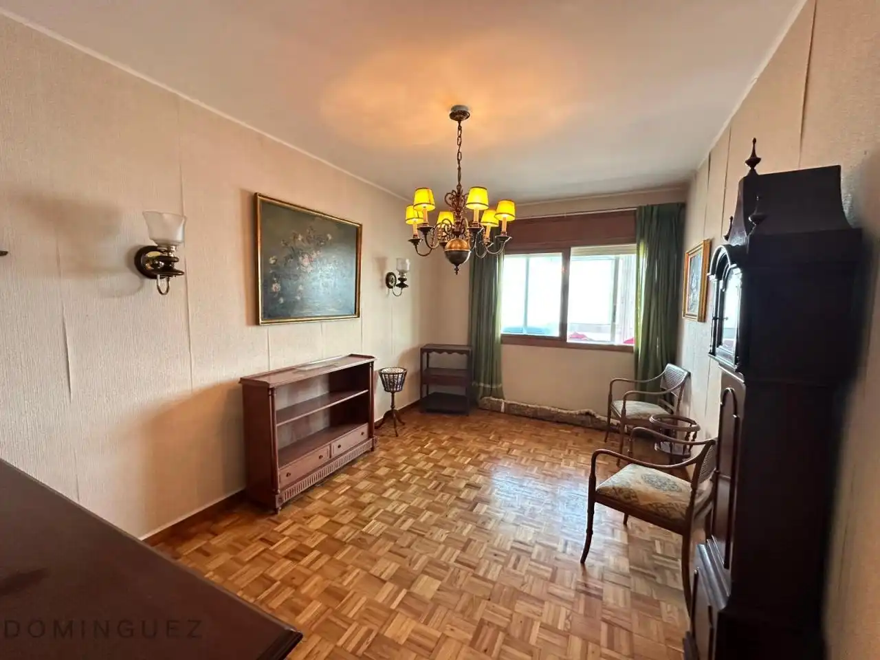Sala d'estar de Pis en venda en Vigo  amb Calefacció, Parquet i Terrassa