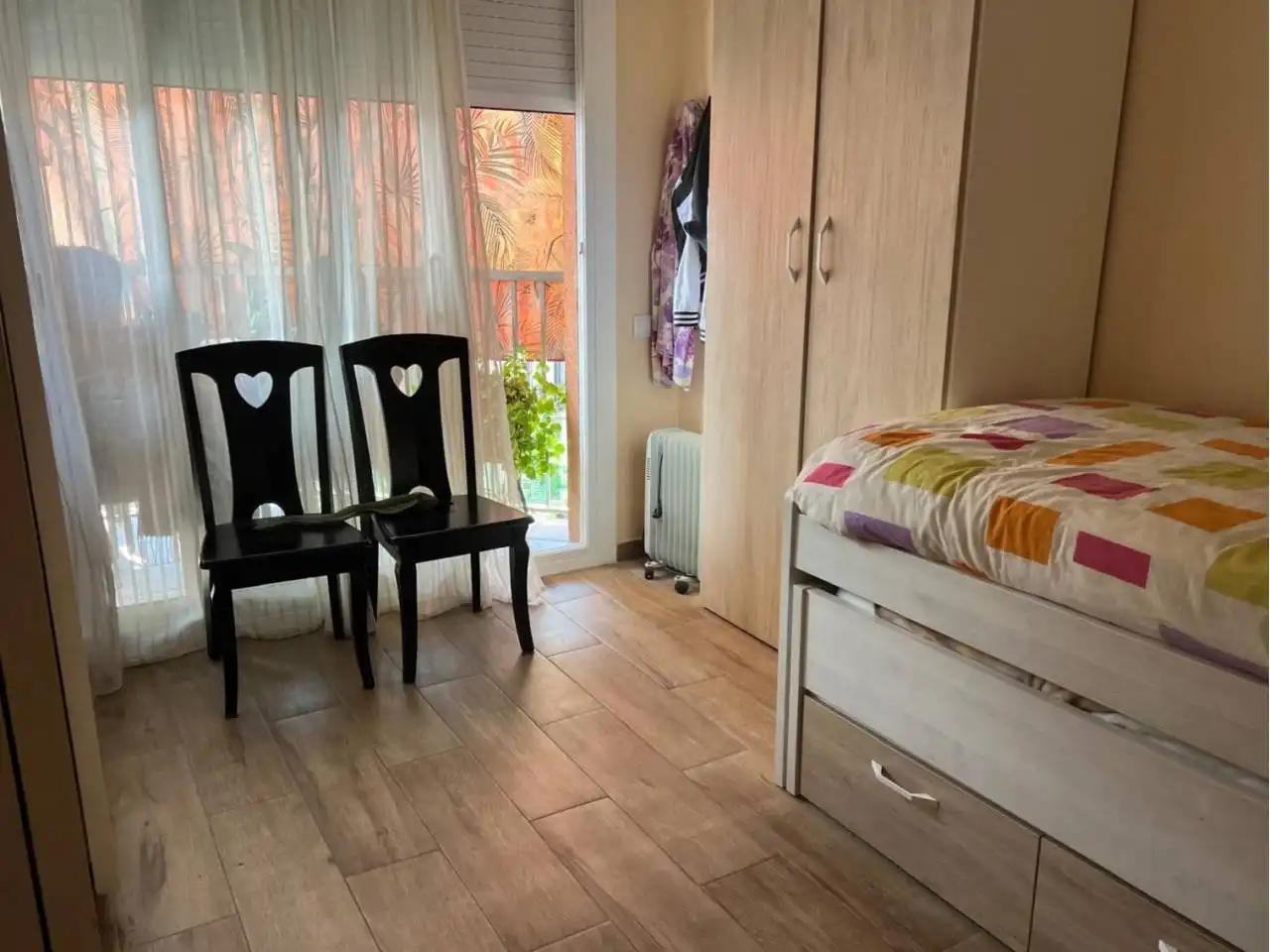 Dormitori de Pis en venda en Barcelona amb Aire condicionat i Balcó