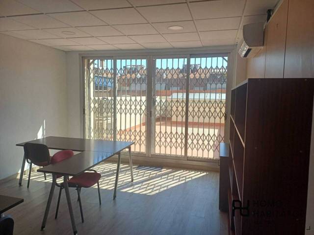 Oficina en Alquiler en rambla en Centre