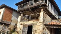 Vista exterior de Casa o xalet en venda en Valdés - Luarca amb Terrassa, Traster i Piscina