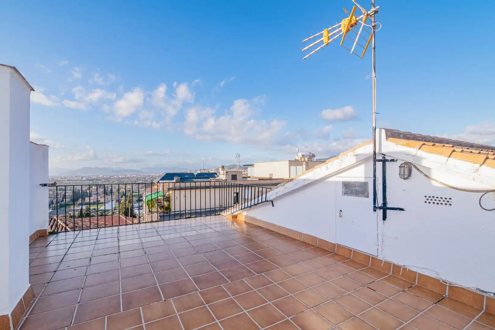 Villa mit Terrasse zum Verkauf in Calle de Bellavista