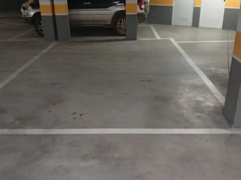 Parkplatz von Garage zum Verkauf in Marchamalo