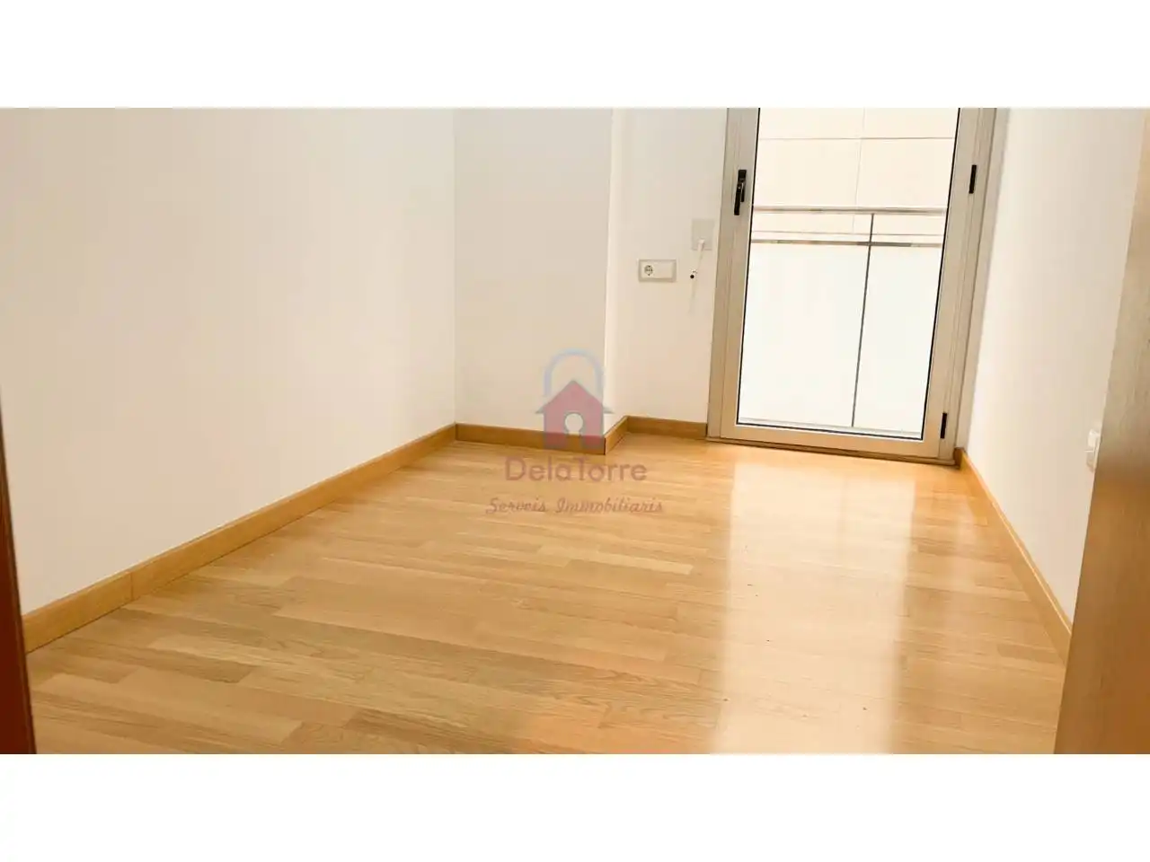 Habitación de Piso en venta en Terrassa con Aire acondicionado, Calefacción y Parquet