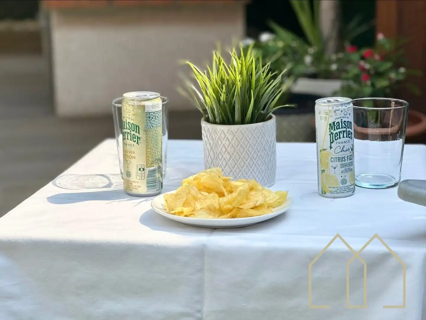 Terrasse von Einfamilien-Reihenhaus zum Verkauf in Caldes de Malavella mit Klimaanlage, Heizung und Privatgarten