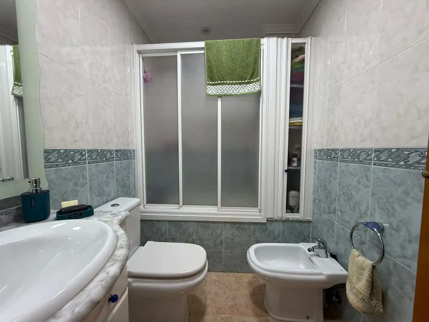 Bany de Casa o xalet en venda en Santa Pola amb Aire condicionat, Calefacció i Jardí privat