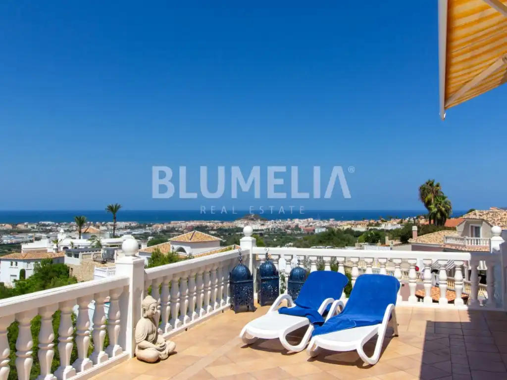Houses for sale in Calle Hebe, La Pedrera - Vessanes