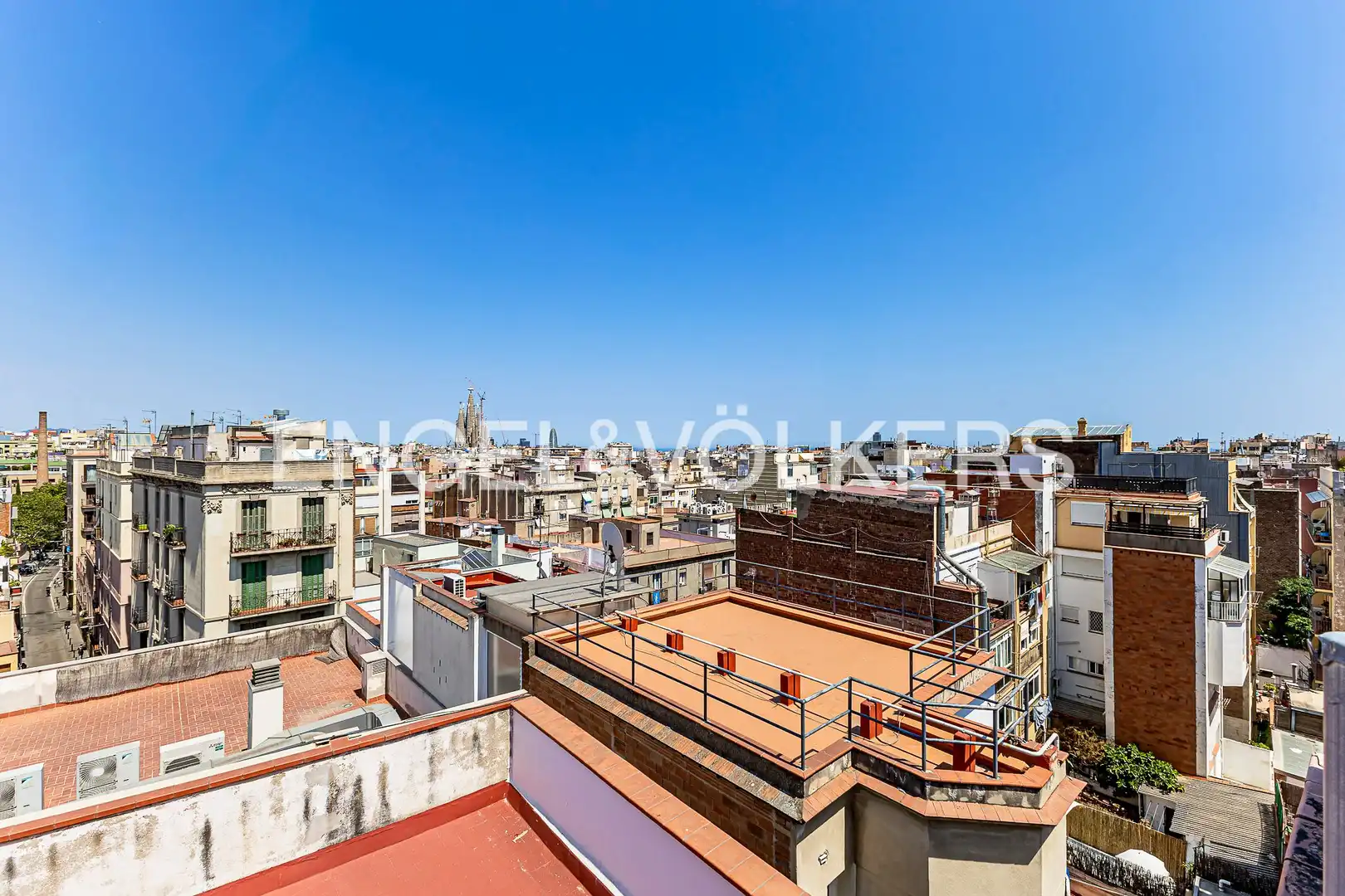Vista exterior de Àtic de lloguer en Barcelona amb Aire condicionat, Calefacció i Terrassa