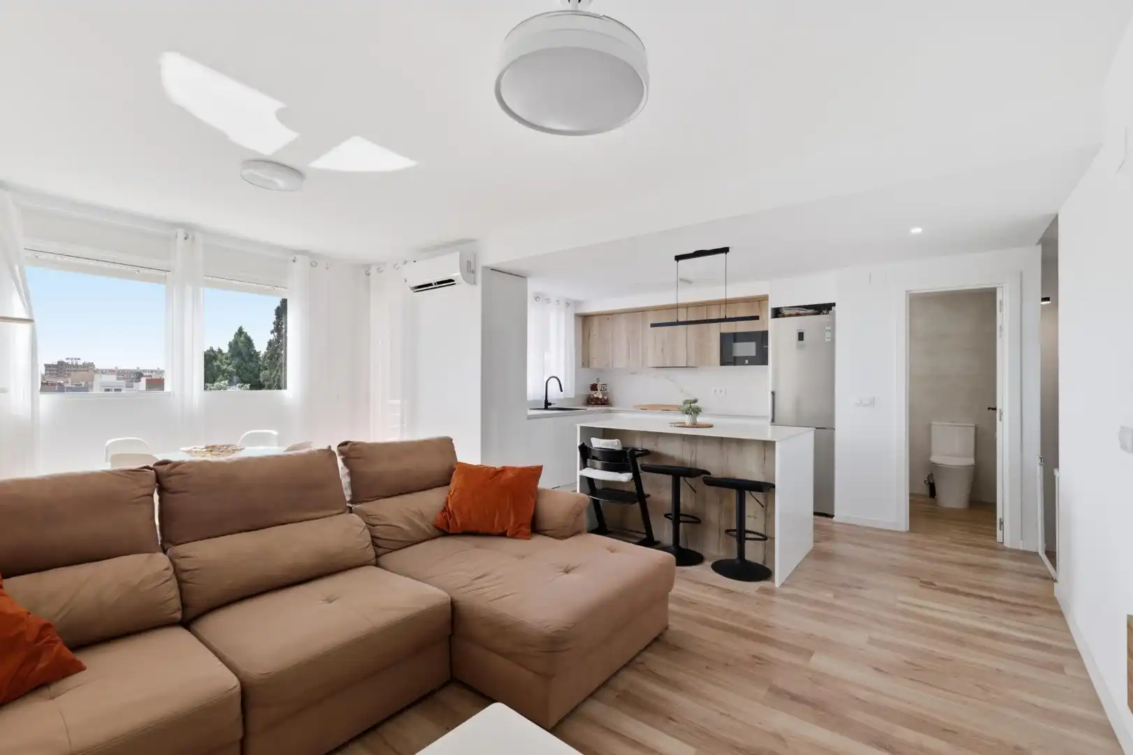 Sala de estar de Dúplex en venta en Sagunto / Sagunt con Aire acondicionado, Terraza y Trastero