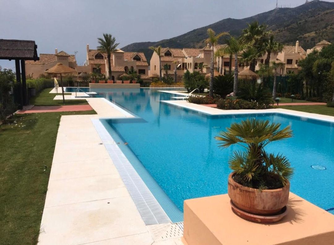 Swimming pool of Flat to rent in Benalmádena  with Air Conditioner, Terrace and Furnished