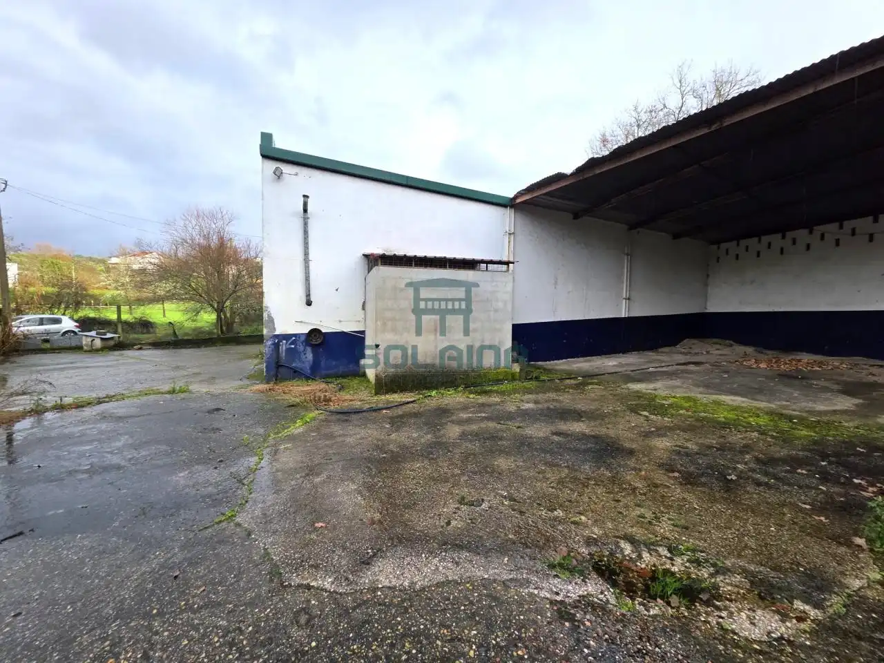 Parkplatz von Fabrikhallen zum Verkauf in Ourense Capital 