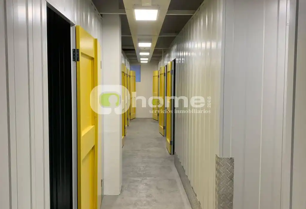 Storage room for rent in Zamora Capital   with Alarm