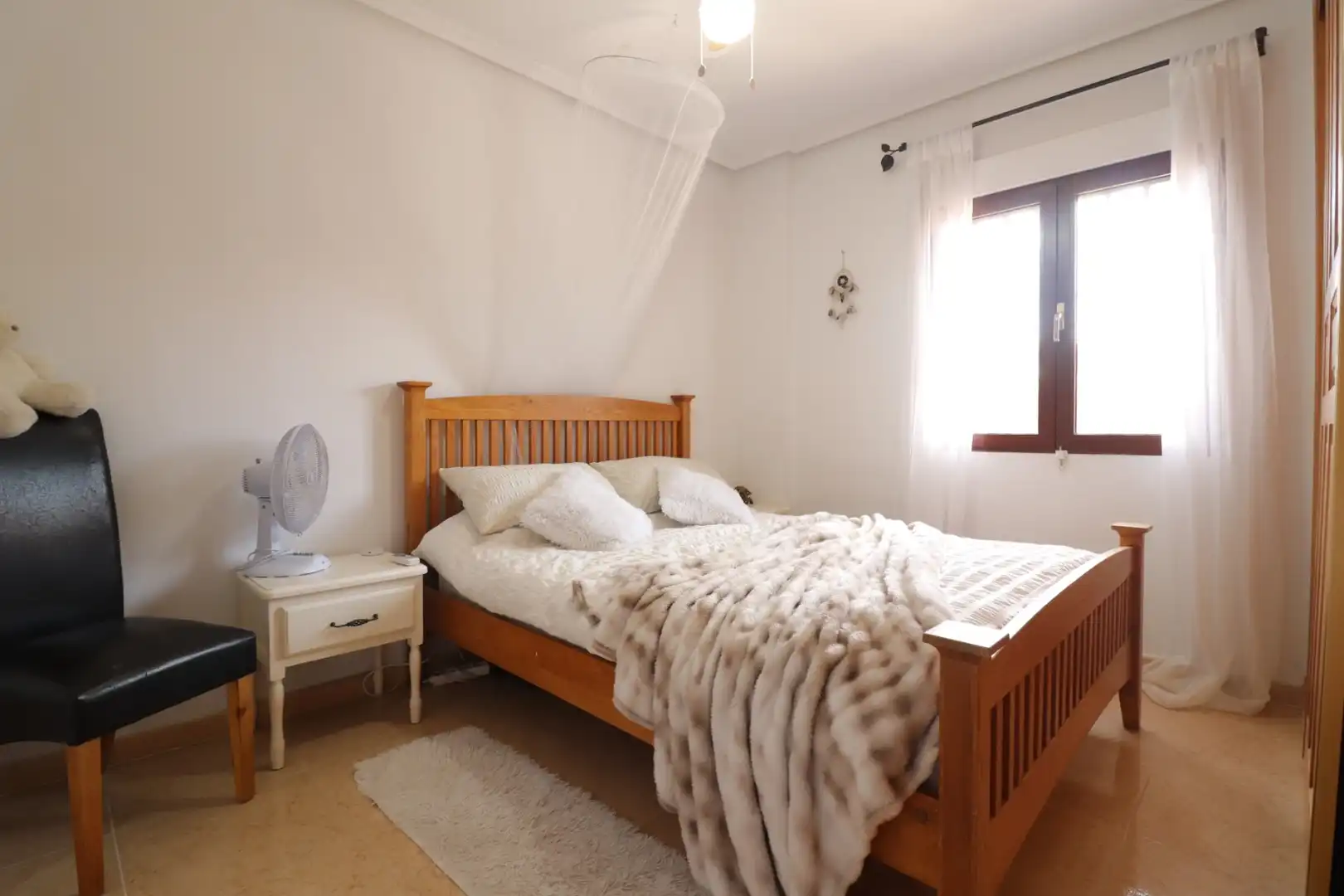 Dormitori de Casa o xalet en venda en Daya Vieja amb Terrassa i Traster