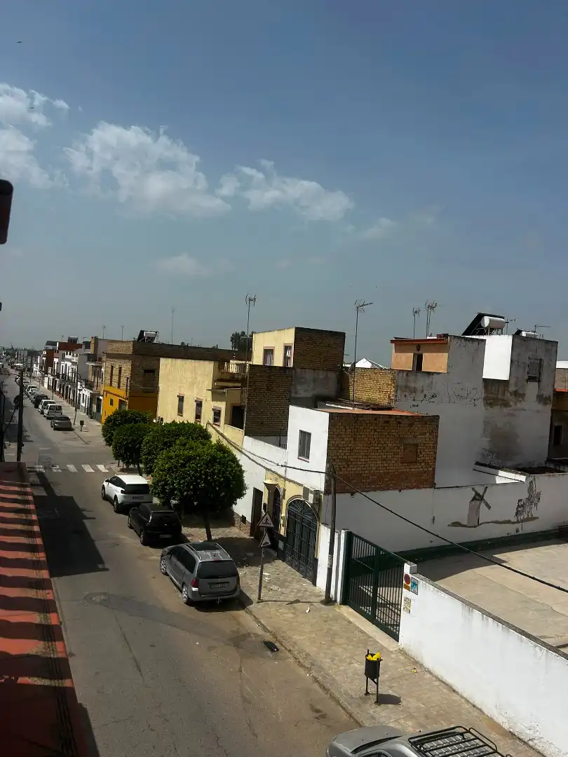 Vista exterior de Piso en venta en Los Palacios y Villafranca con Balcón