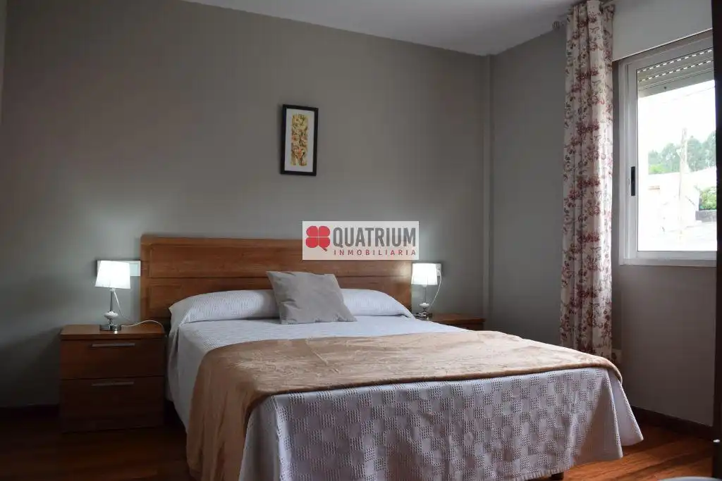 Habitación de Casa o chalet en venta en Santiago de Compostela  con Jardín privado y Trastero