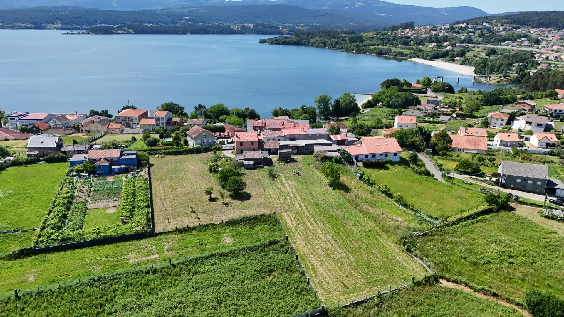 Houses for sale in Rianxo  with Heating, Private garden and Storage room