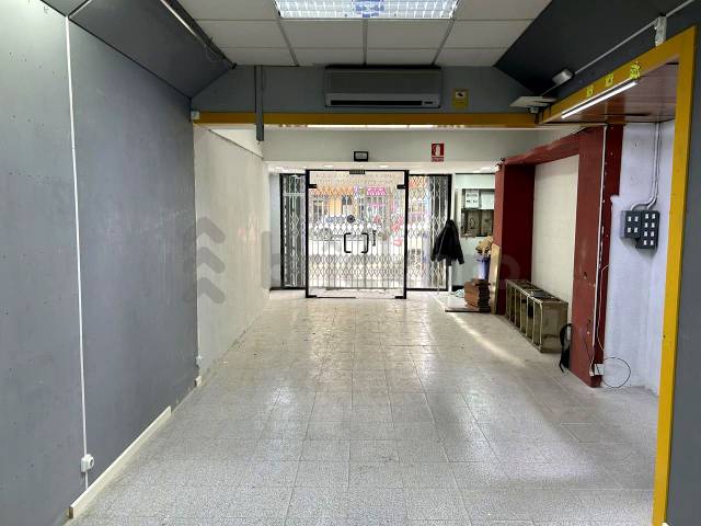 Local comercial en Venta en Carrer de Felip II en La Sagrera
