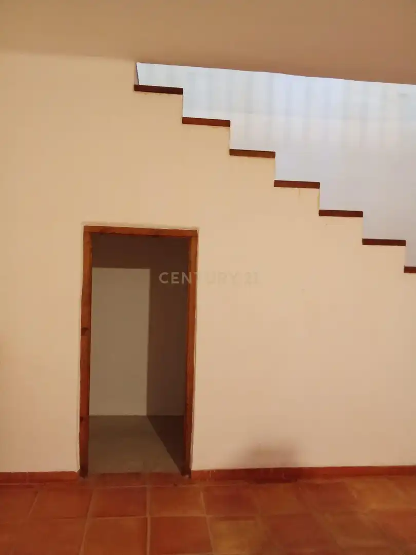 Oficina de alquiler en La Taha