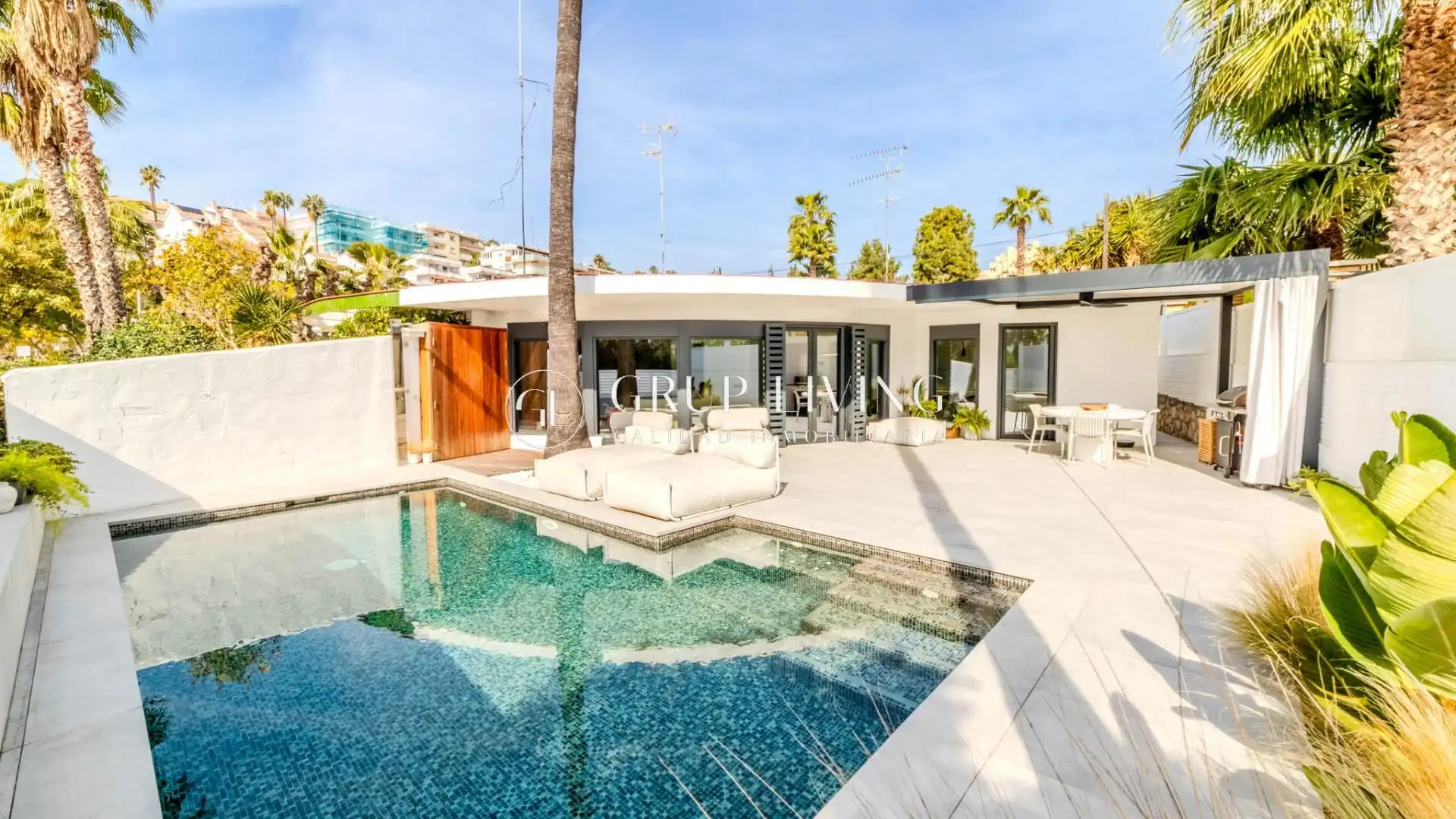 Piscina de Casa o chalet en venta en Sant Pere de Ribes con Calefacción, Jardín privado y Terraza