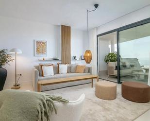 Living room of Flat for sale in Fuengirola  with Air Conditioner, Heating and Terrace