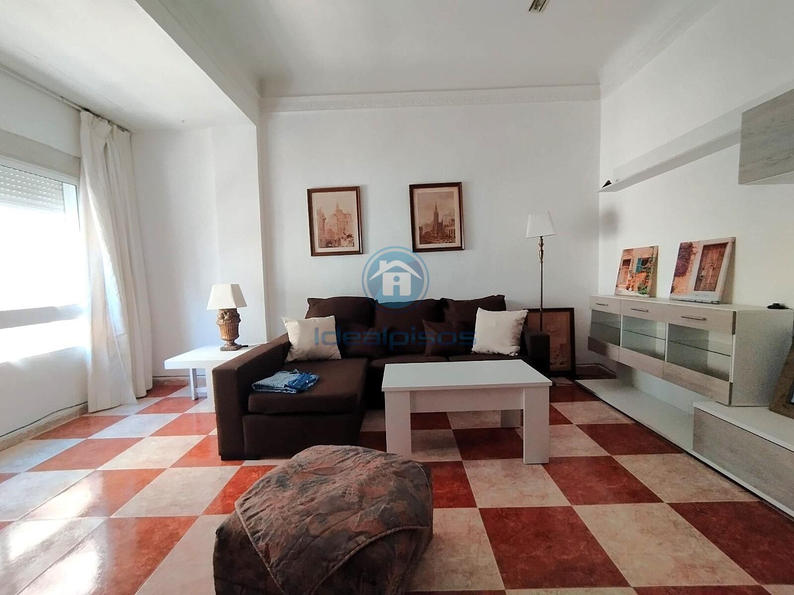 Piso de alquiler en Mercado, Centro