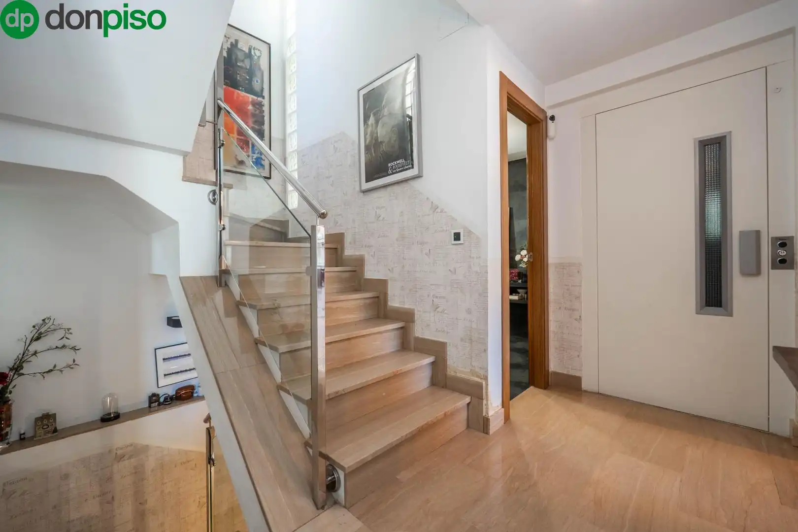 Einfamilien-Reihenhaus zum Verkauf in Granada mit Klimaanlage und Terrasse