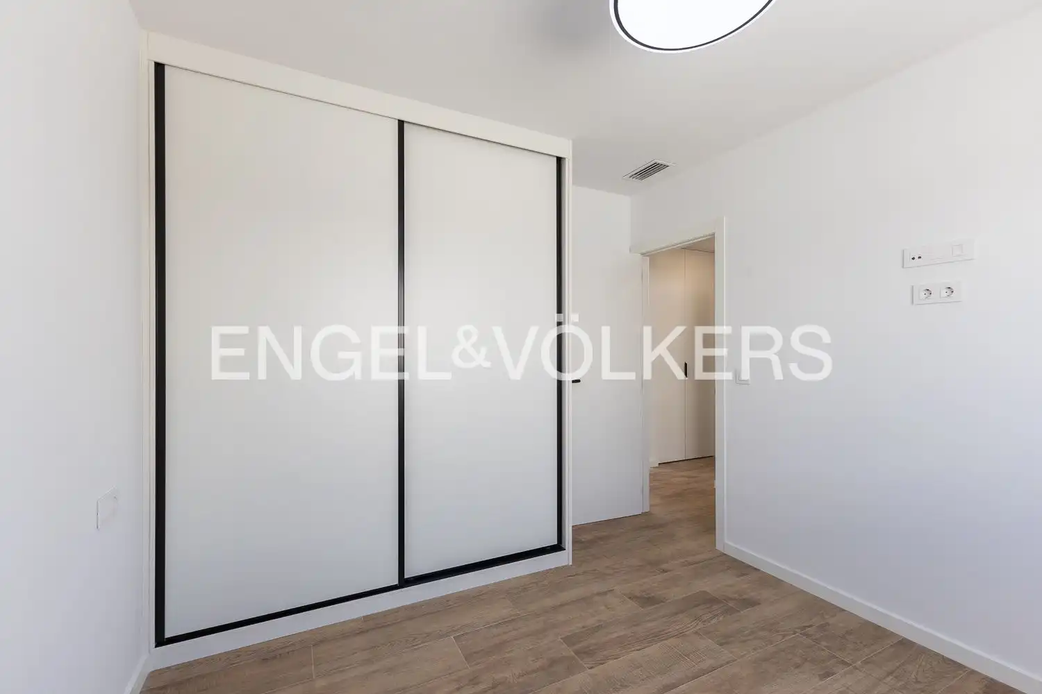 Bedroom of Houses for rent in Serra  with Air Conditioner, Heating and Terrace