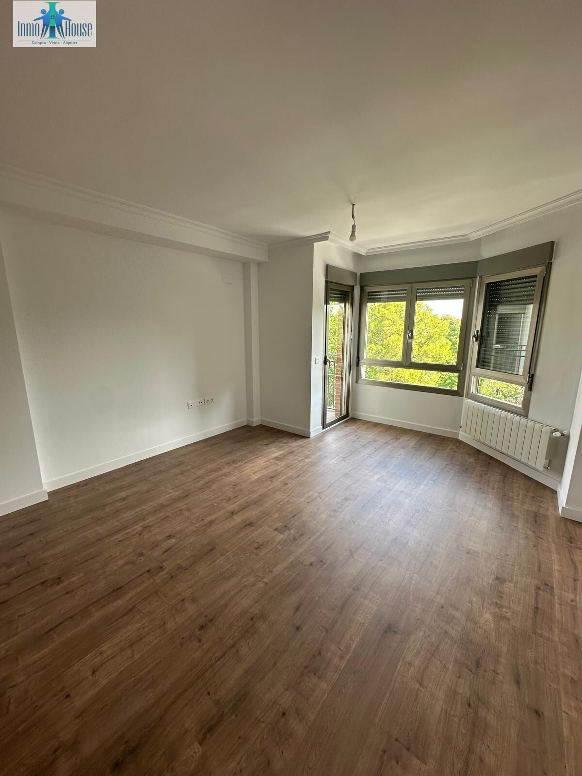 Dormitori de Apartament de lloguer en  Albacete Capital amb Calefacció i Balcó