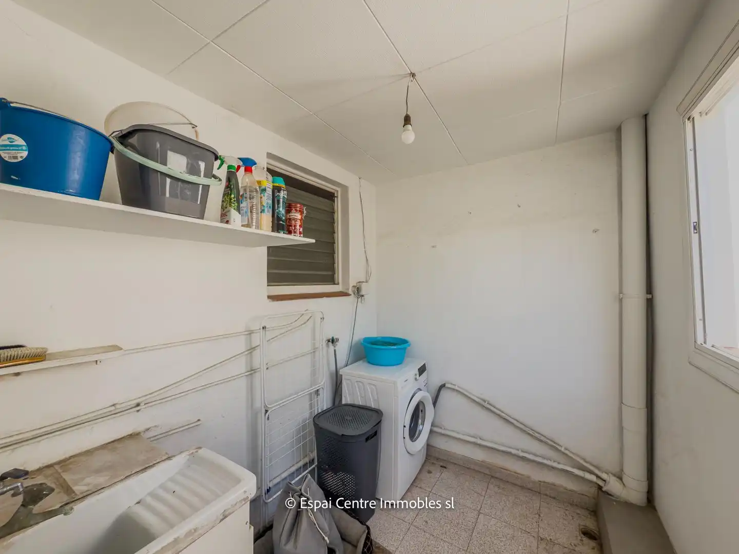 Einfamilien-Reihenhaus zum Verkauf in Terrassa mit Heizung und Terrasse