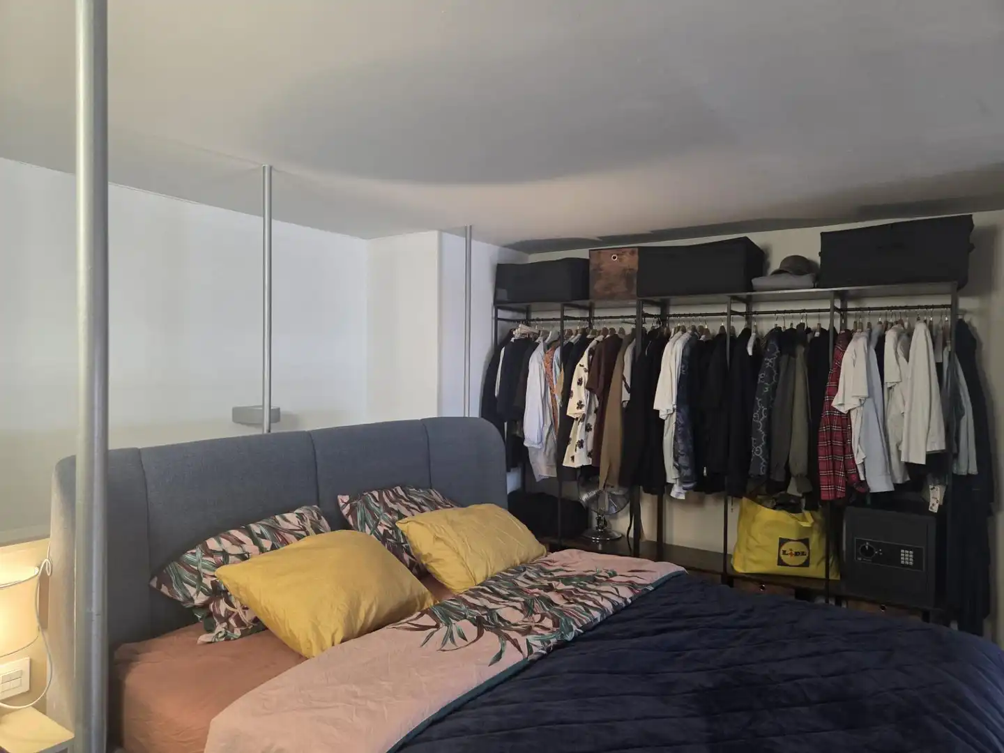 Schlafzimmer von Dachboden zum Verkauf in Valencia mit Klimaanlage, Terrasse und Möbliert