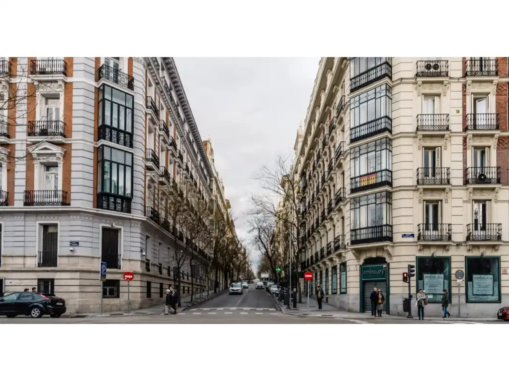 Exterior view of Garage for sale in Madrid
