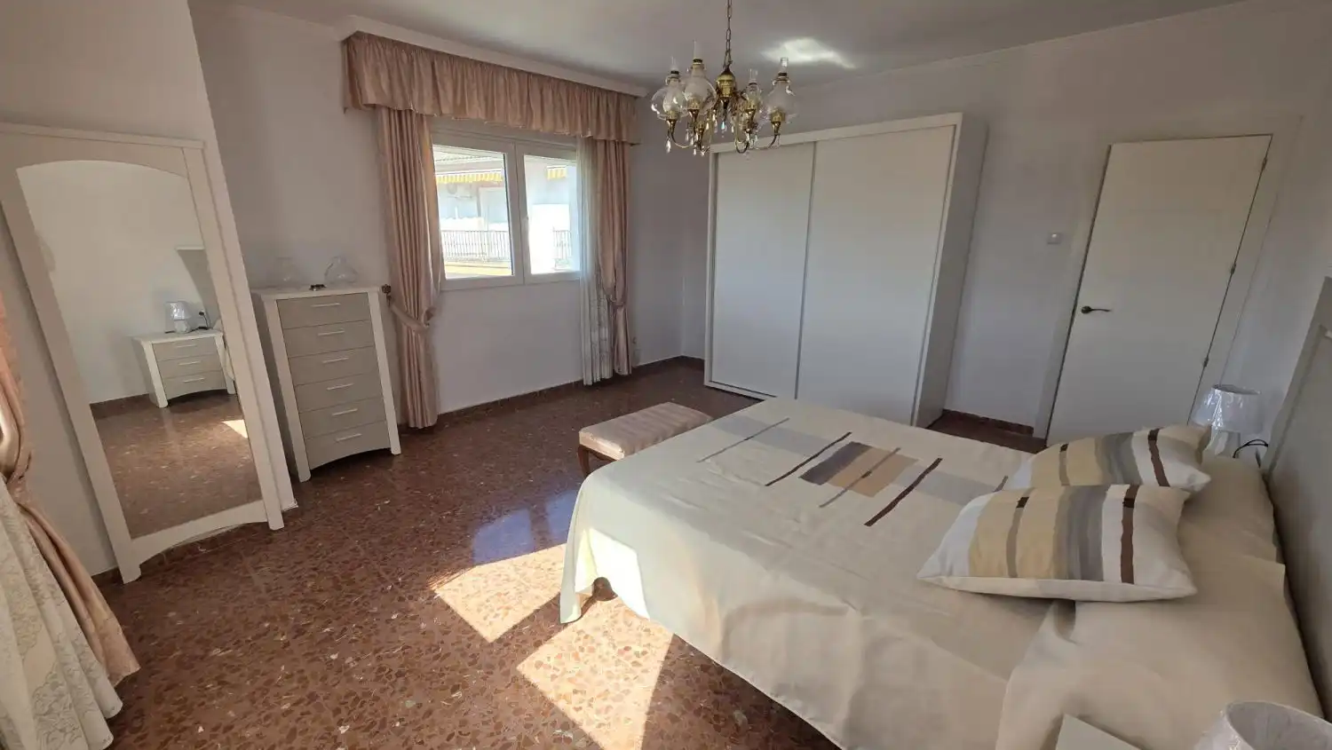 Bedroom of Flat for rent in Las Gabias  with Terrace and Furnished