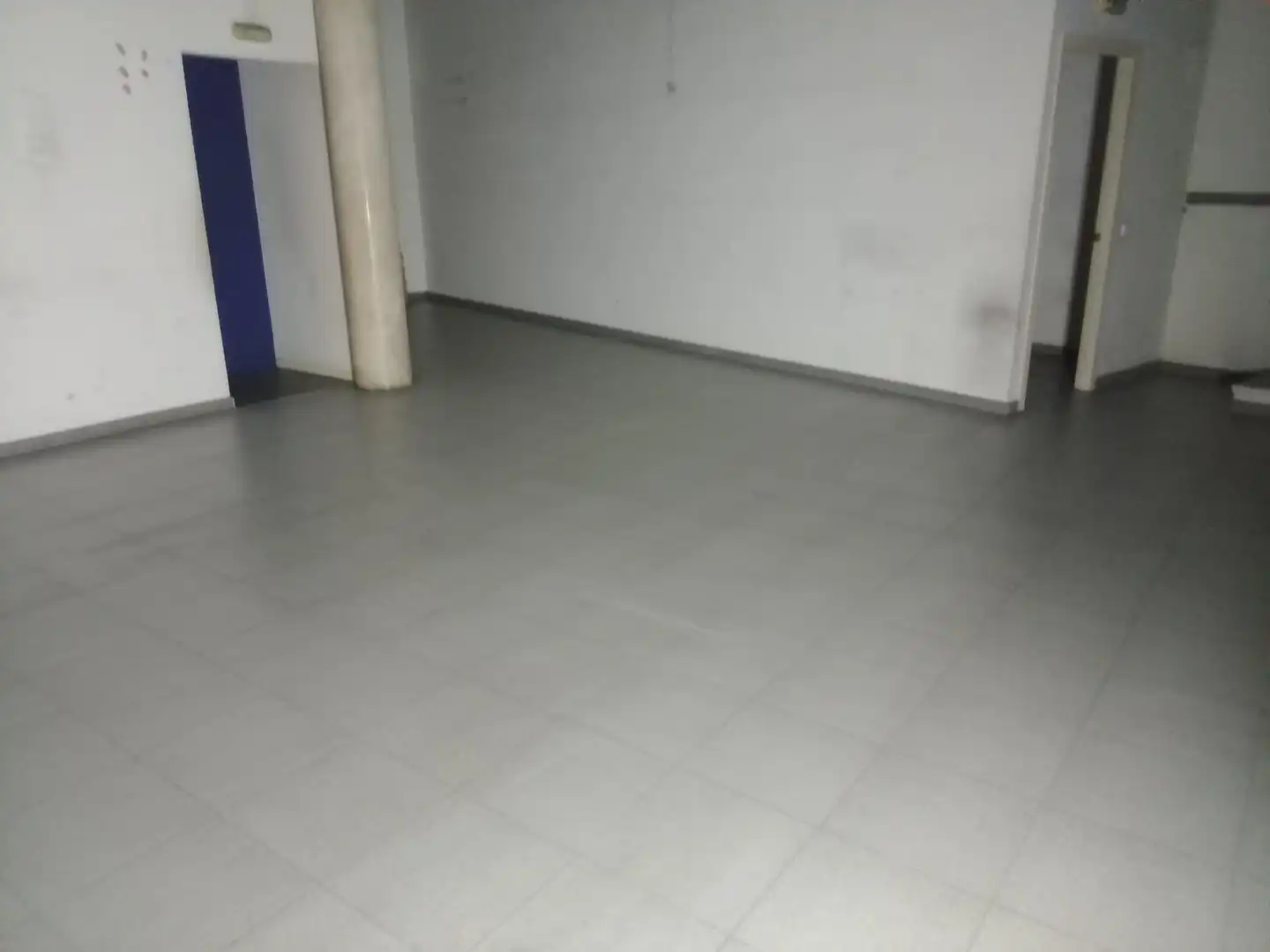 Local commercial à louer à Sant Julià, imagen 61
