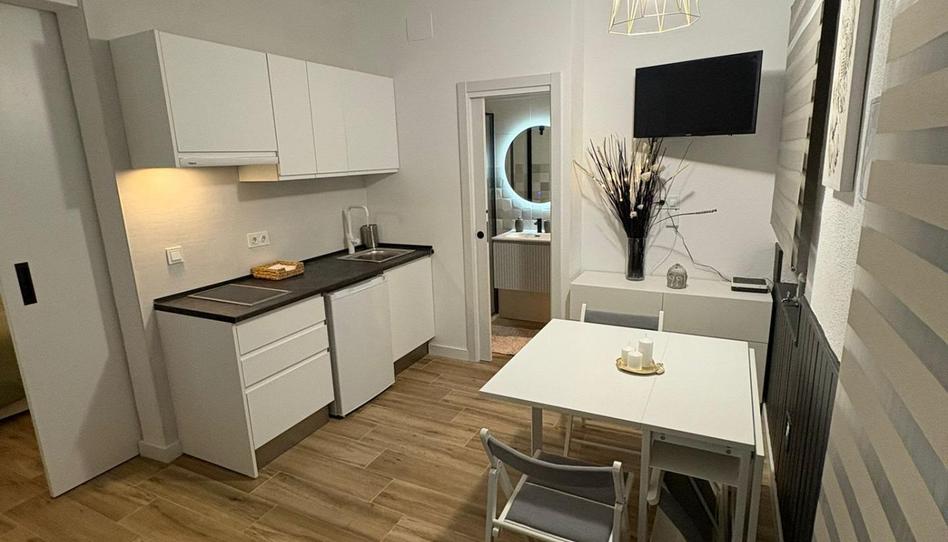 Foto 1 de Apartament de lloguer a Calle de Coslada, Guindalera, Madrid