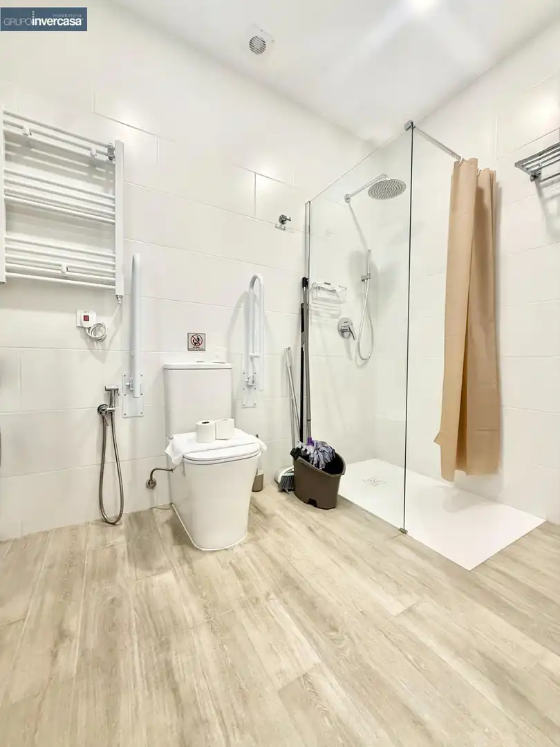 Baño de Apartamento en venta en Valencia con Calefacción
